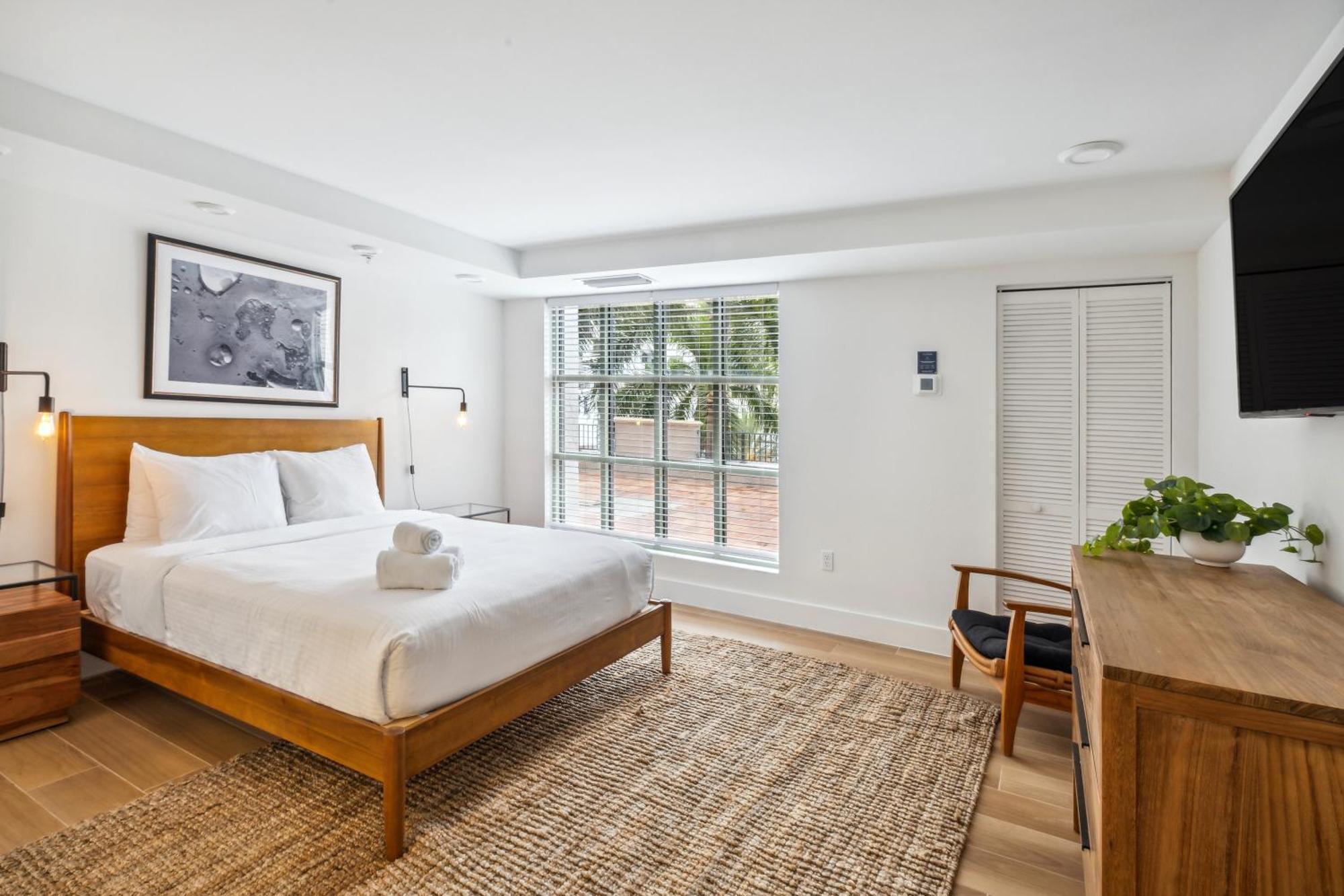 Stylish Modern Apartments At Gables Grand Plaza In Miami Exterior foto