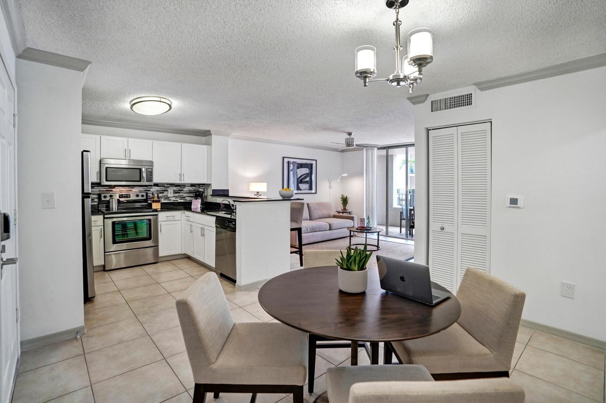 Stylish Modern Apartments At Gables Grand Plaza In Miami Quarto foto