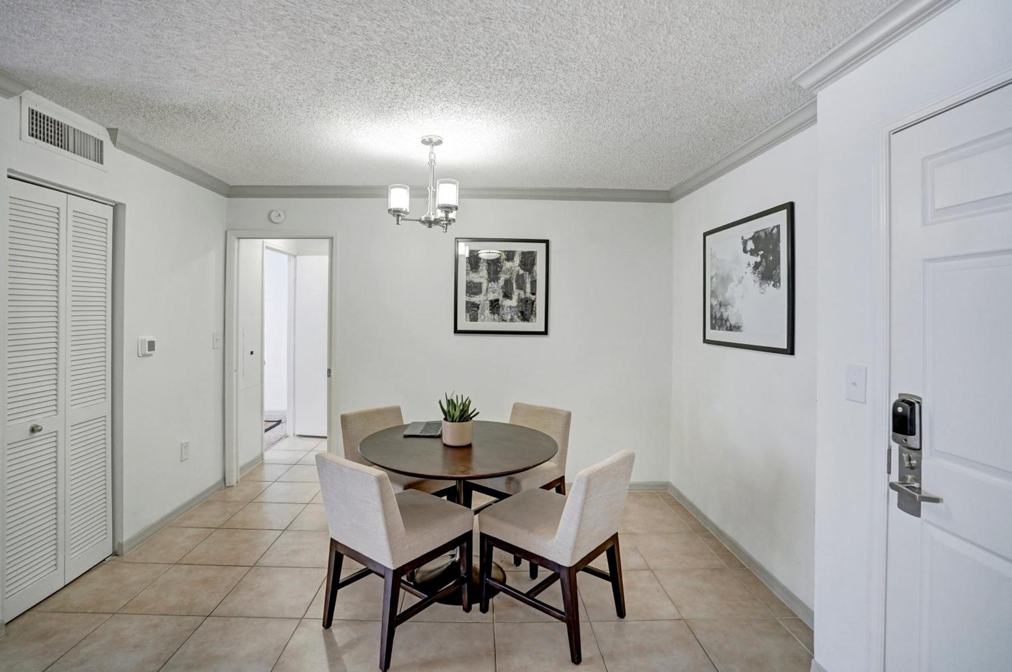 Stylish Modern Apartments At Gables Grand Plaza In Miami Quarto foto