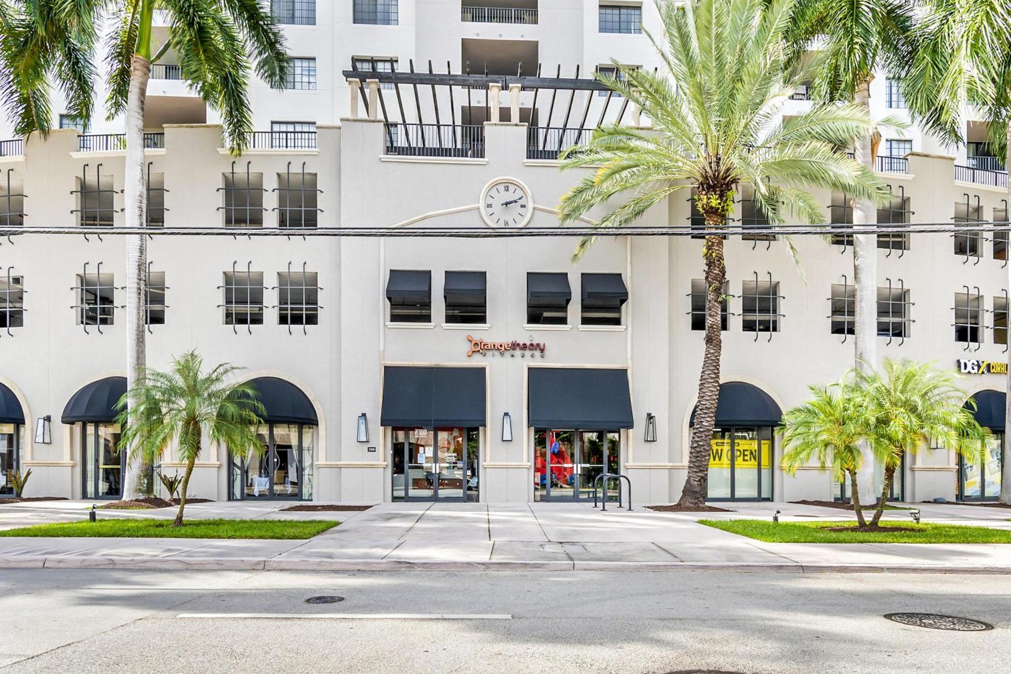 Stylish Modern Apartments At Gables Grand Plaza In Miami Exterior foto